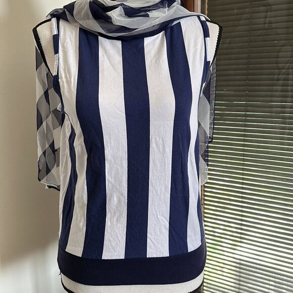 Postmark | Elsie Blouse Size S - Picture 7 of 14